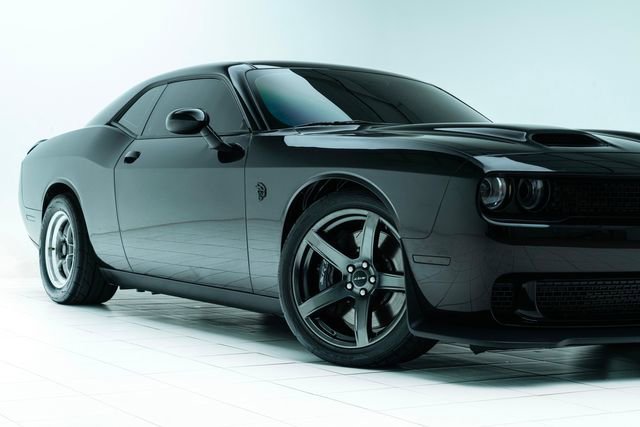 Used 2022 Dodge Challenger SRT Hellcat Redeye image 3