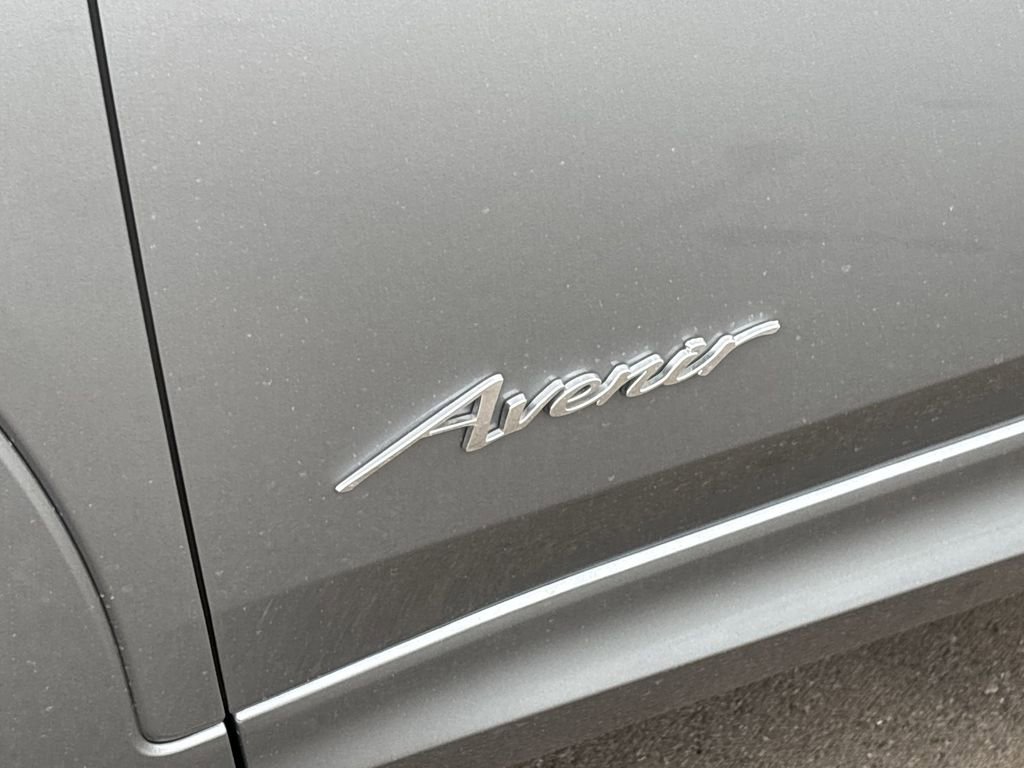 Used 2025 Buick Envista Avenir image 32