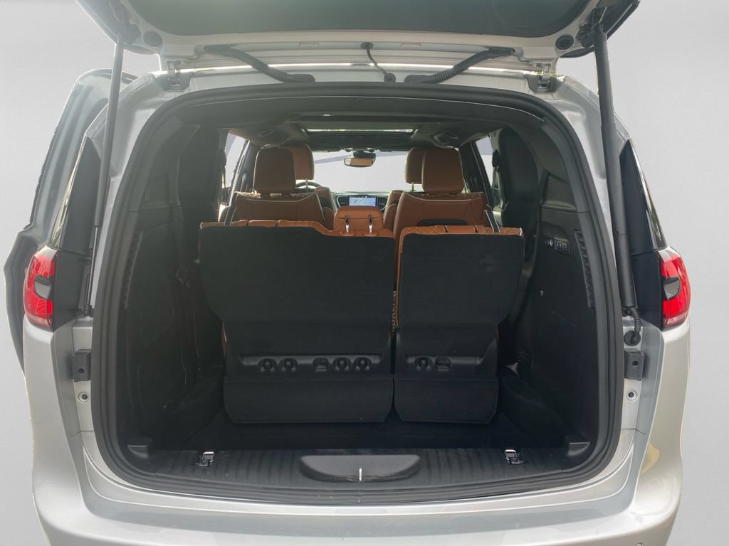 Used 2024 Chrysler Pacifica Pinnacle FWD image 31