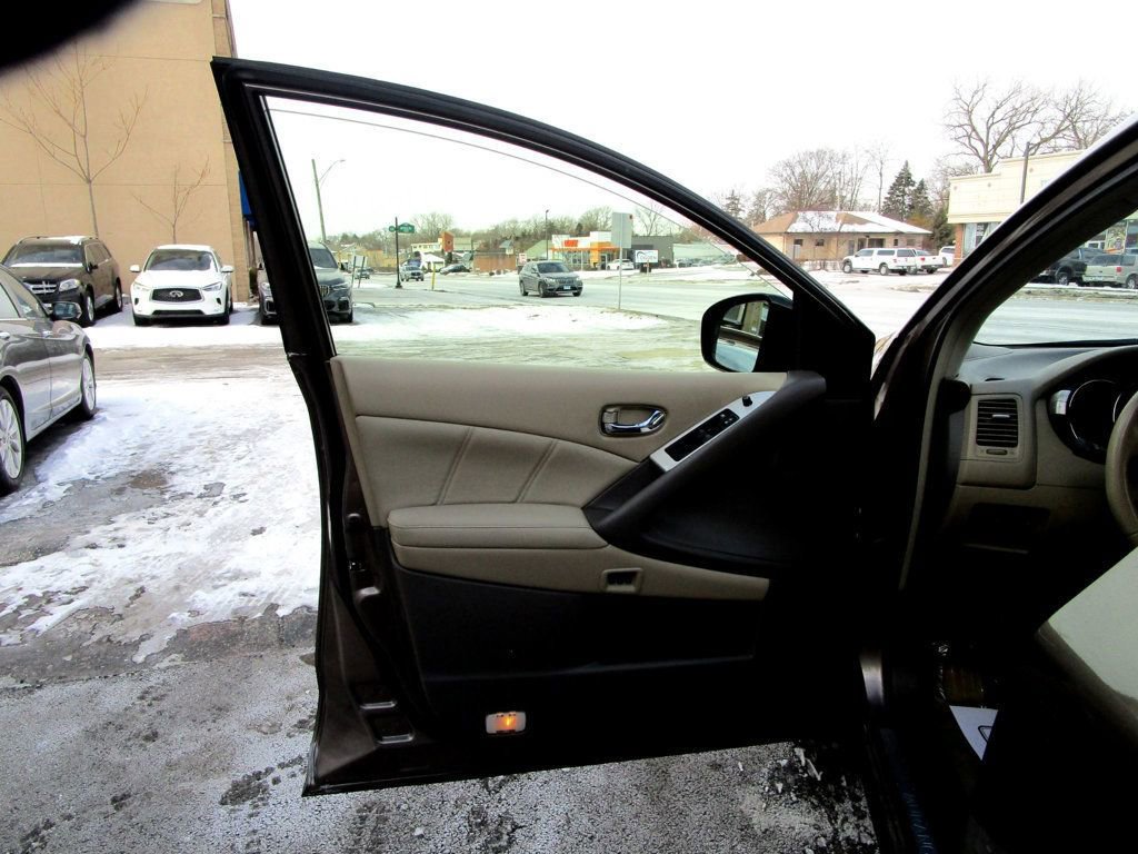 Used 2014 Nissan Murano SL AWD/4WD image 31