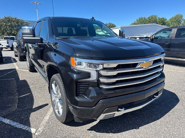 Used 2026 Chevrolet Silverado 1500 High Country w/ High Country Premium Package AWD/4WD image 3