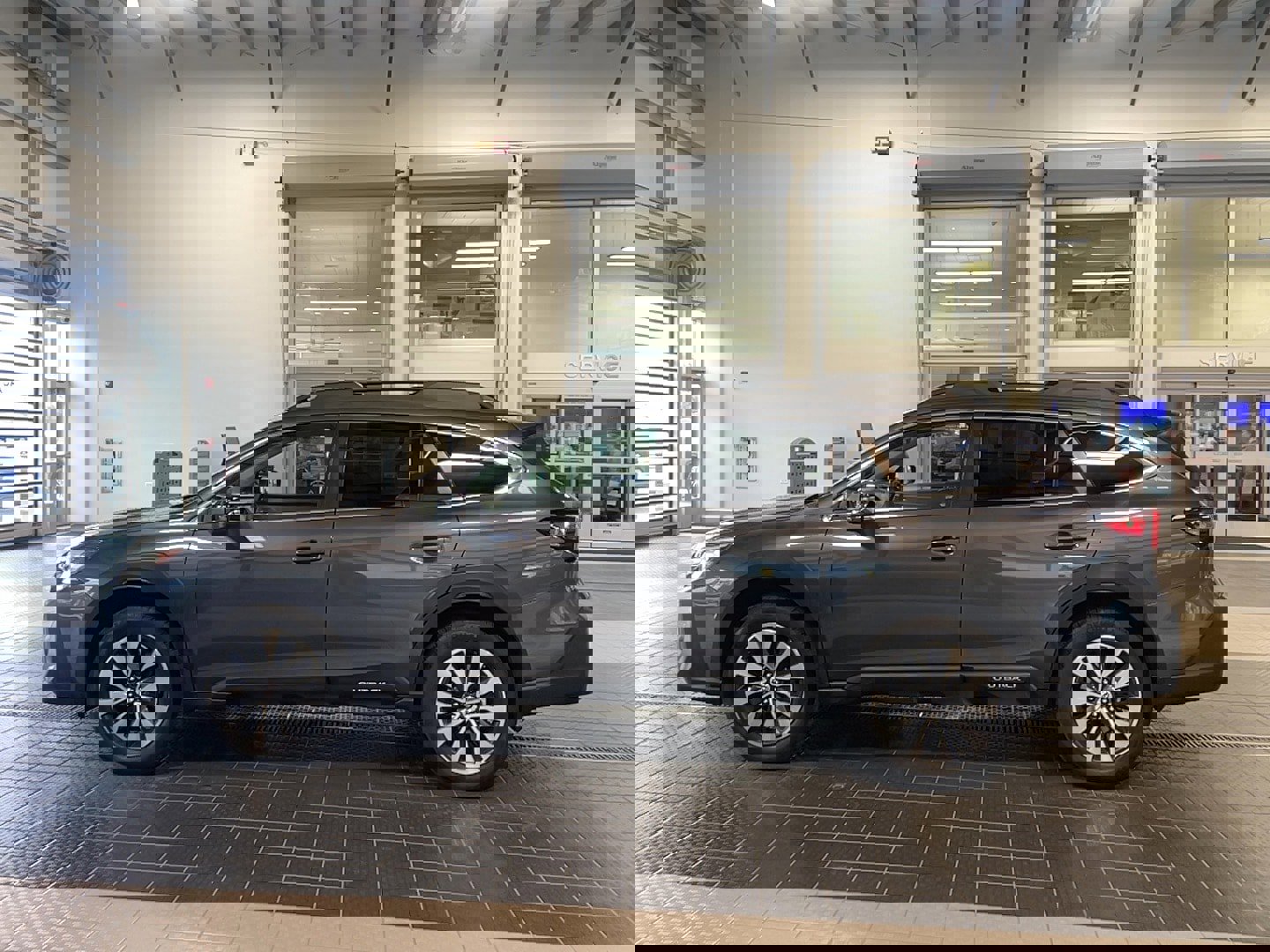 Used 2023 Subaru Outback Limited image 4