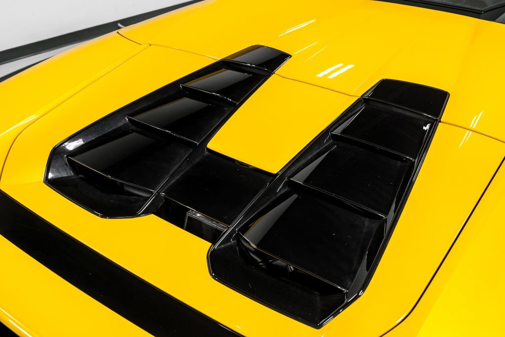 Used 2022 Lamborghini Huracan EVO RWD image 64