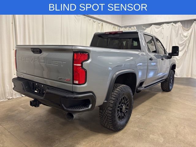 Used 2025 Chevrolet Silverado 2500 ZR2 w/ Technology Package AWD/4WD image 5