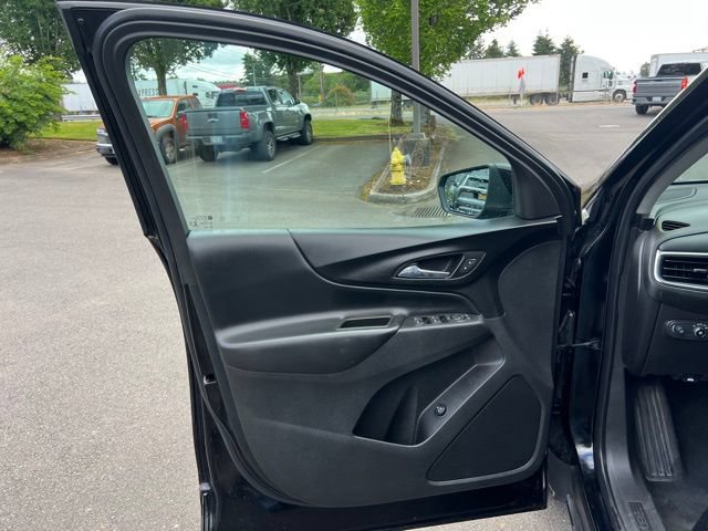 Used 2022 Chevrolet Equinox LT FWD image 15