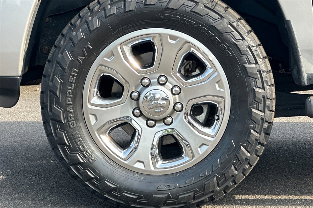 Used 2014 RAM 3500 Laramie Longhorn image 28