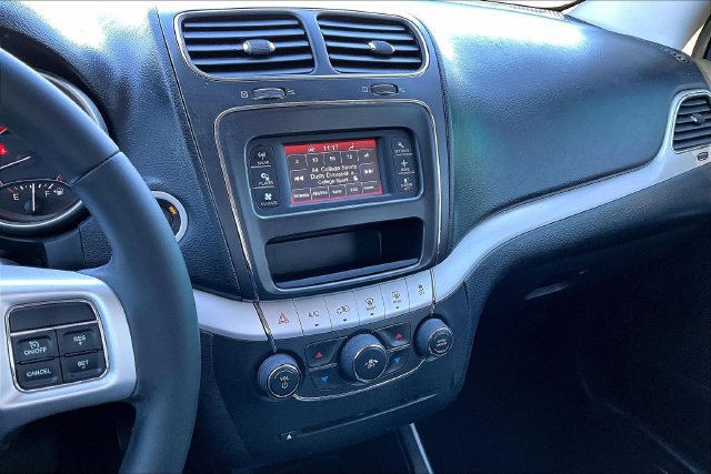 Used 2016 Dodge Journey SXT w/ Premium Group FWD image 14