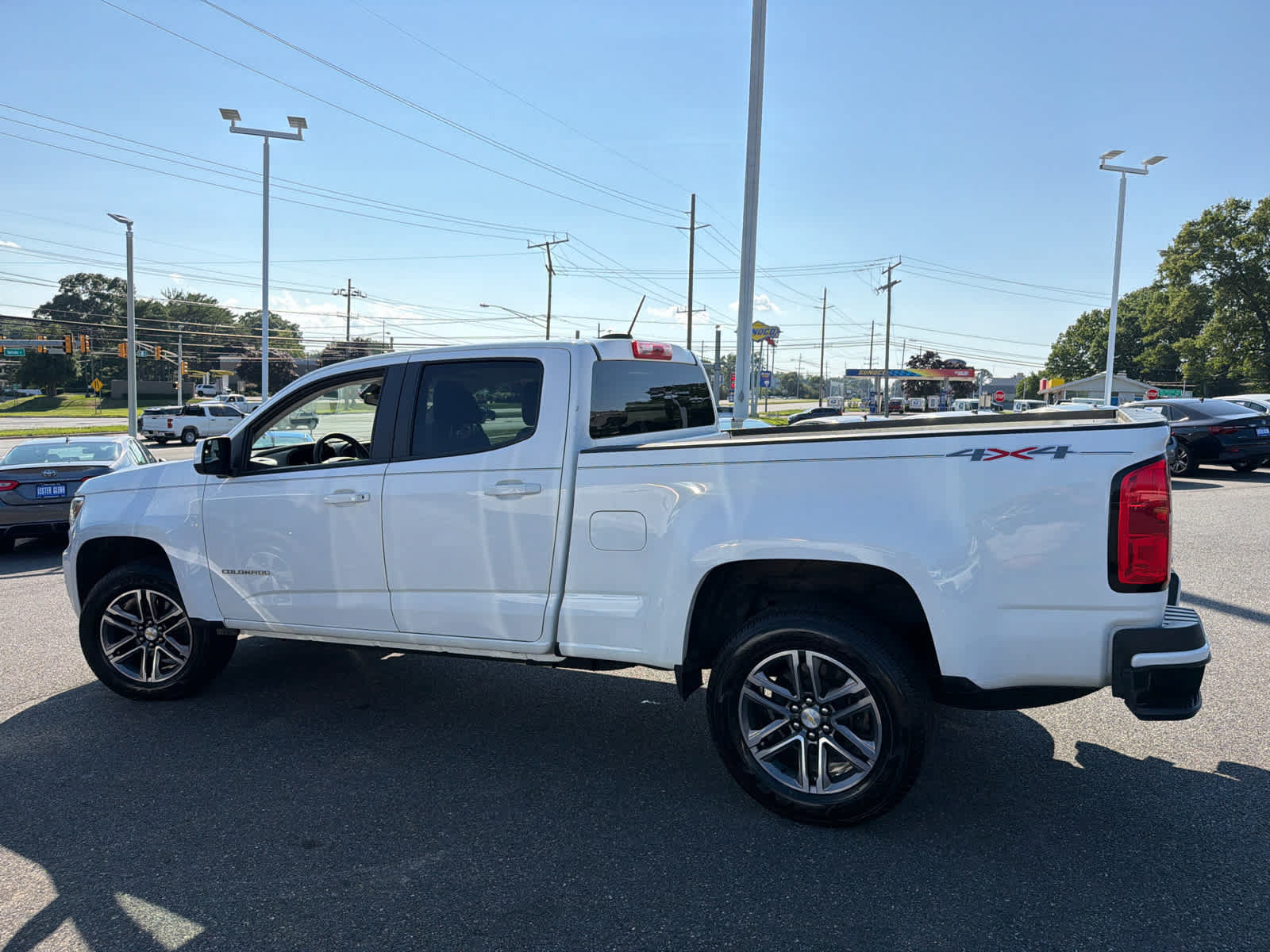 Certified 2022 Chevrolet Colorado W/T w/ Custom Special Edition AWD/4WD image 9