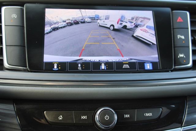 Used 2022 Buick Enclave Premium image 17