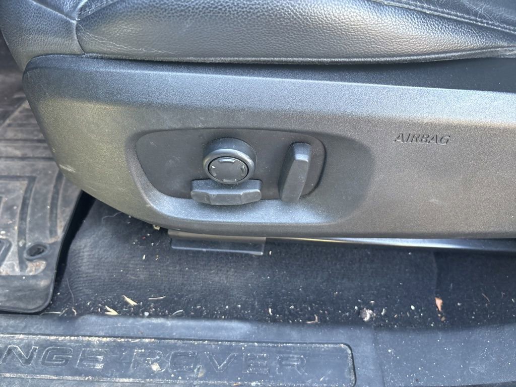 Used 2018 Land Rover Range Rover Evoque SE AWD/4WD image 16