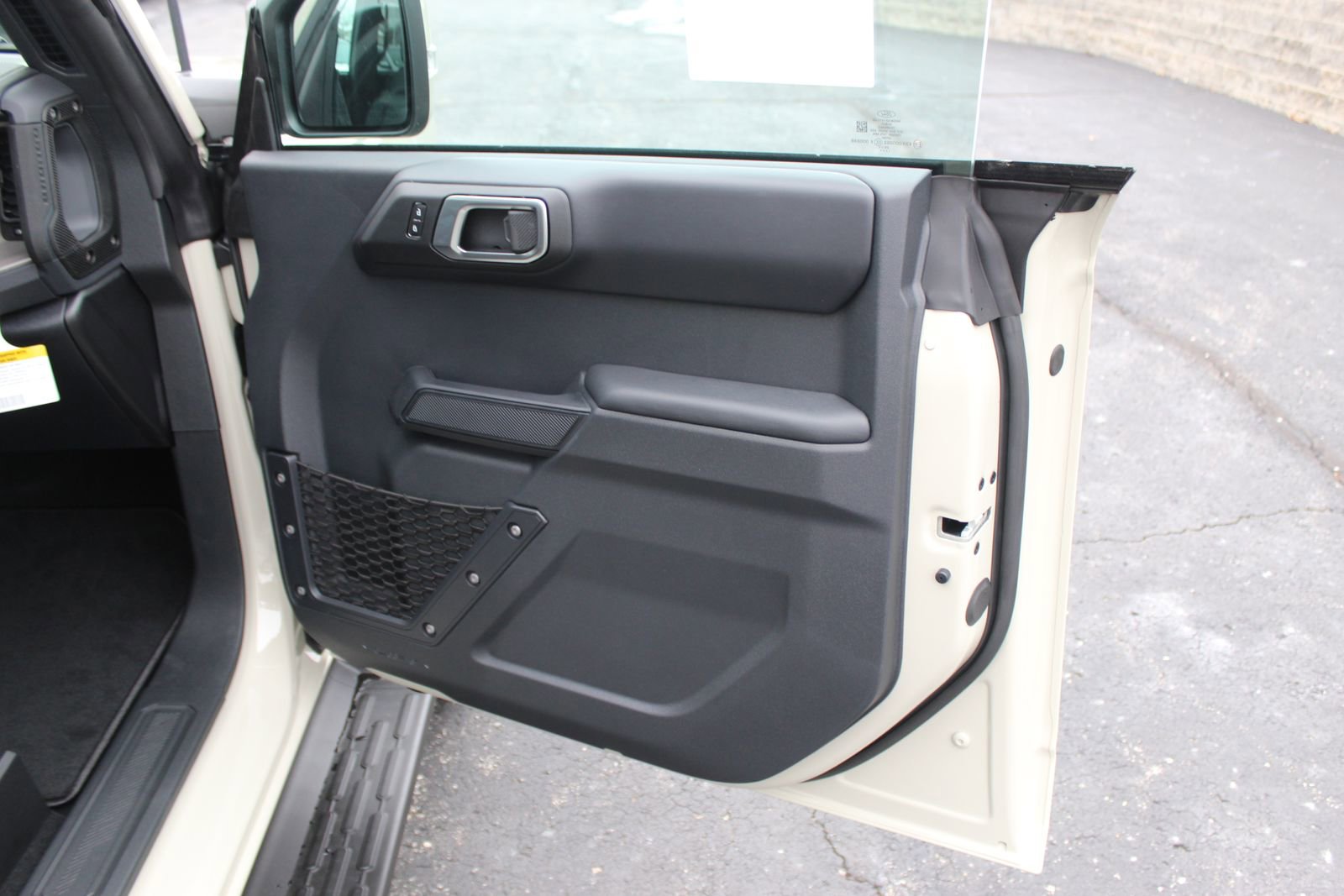 New 2025 Ford Bronco Outer Banks image 13