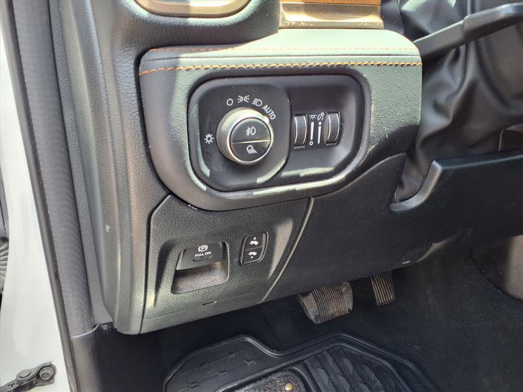 Used 2024 RAM 1500 Limited AWD/4WD image 18