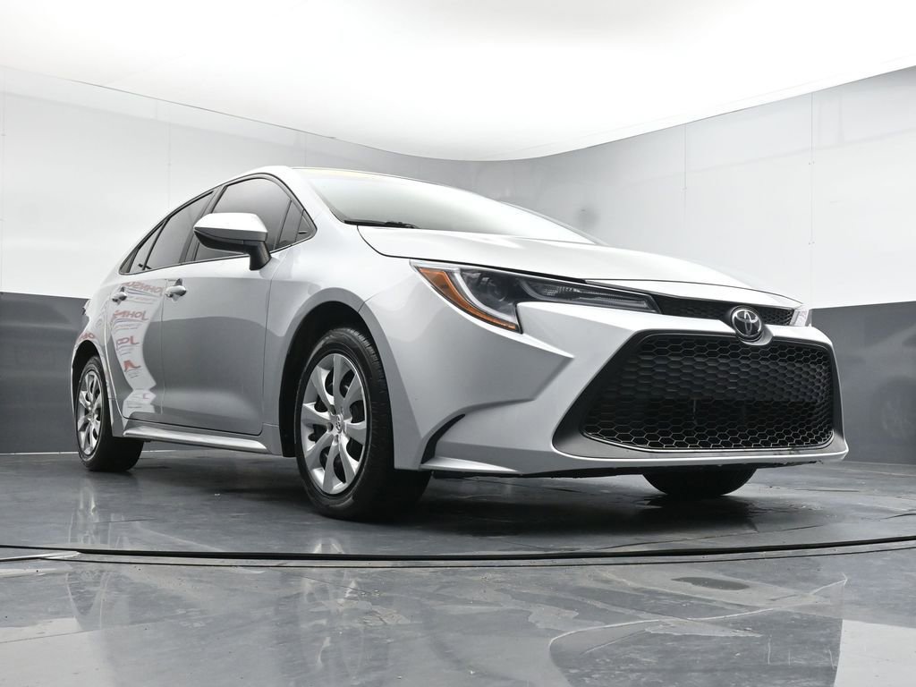 Used 2022 Toyota Corolla LE image 34