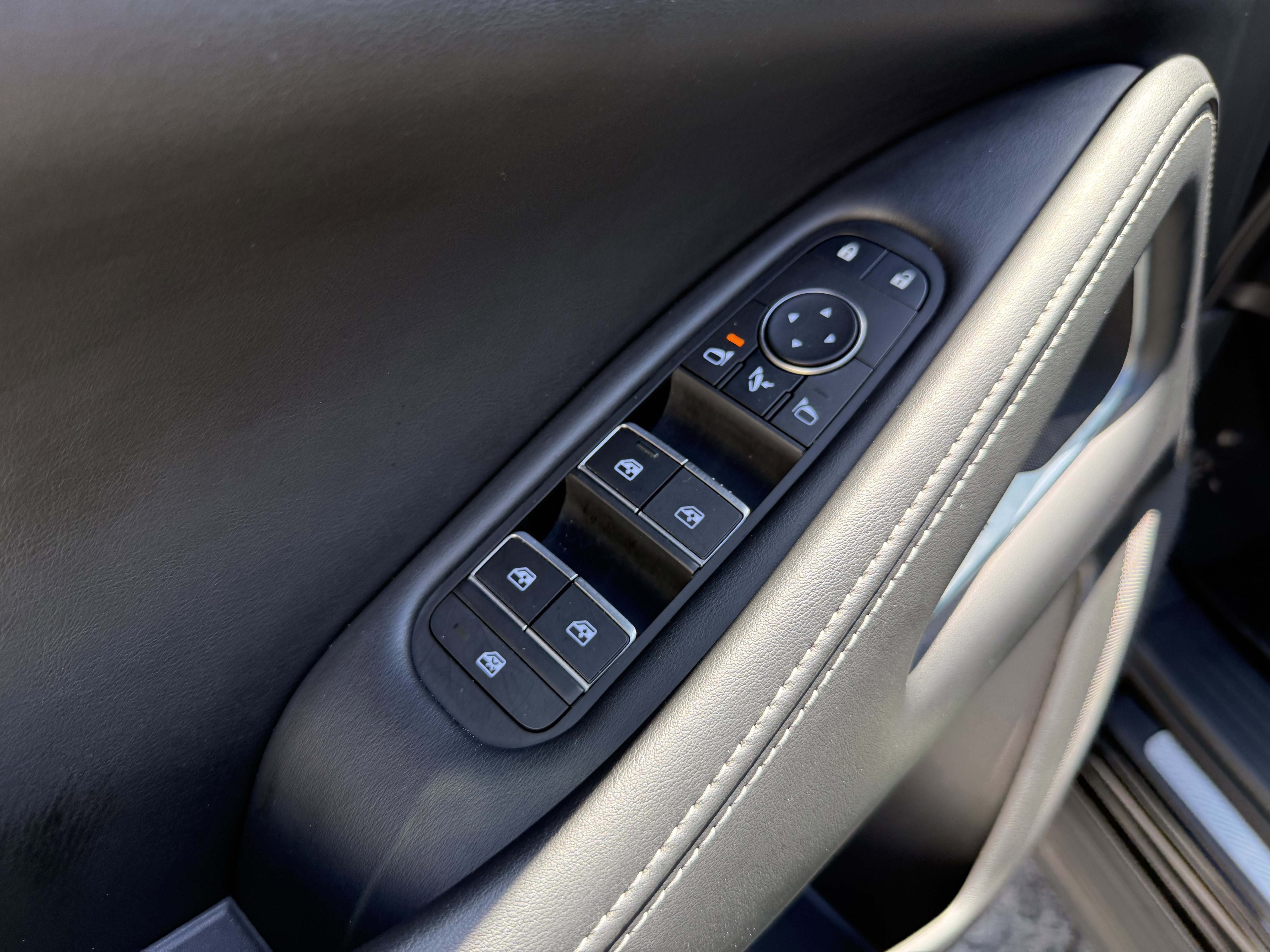 Certified 2026 INFINITI QX60 Luxe w/ Cargo Package image 10