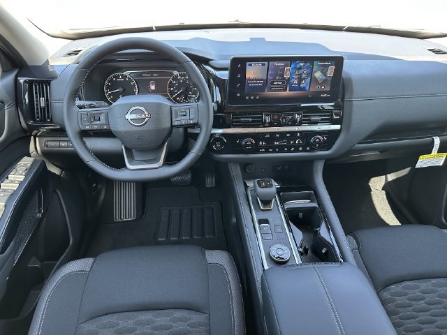 New 2026 Nissan Pathfinder SV w/ SV Premium Package AWD/4WD image 19