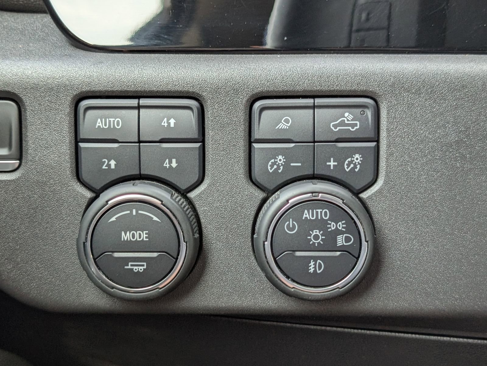 Used 2022 Chevrolet Silverado 1500 LTZ image 22