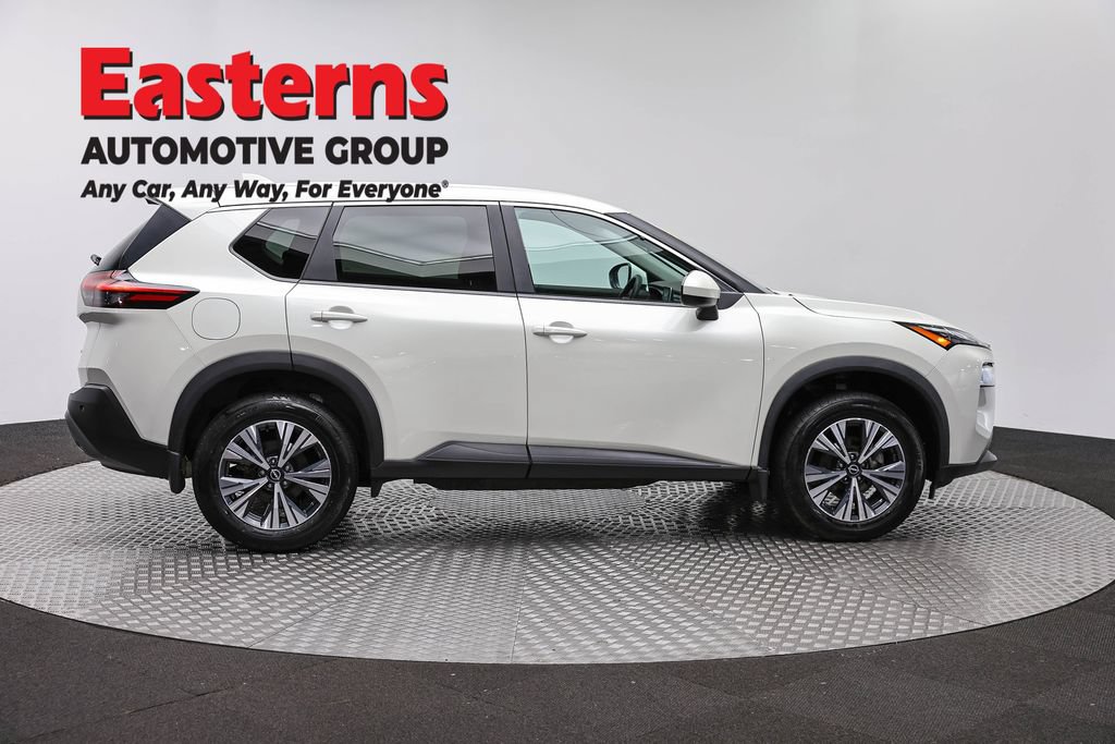 Used 2023 Nissan Rogue SV AWD/4WD image 4