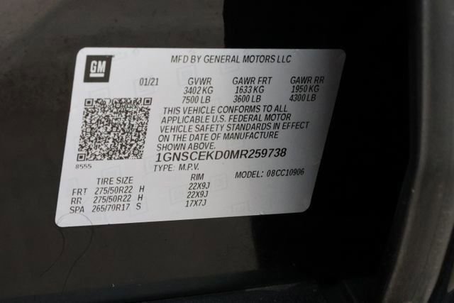 Used 2021 Chevrolet Suburban RST w/ Luxury Package image 35