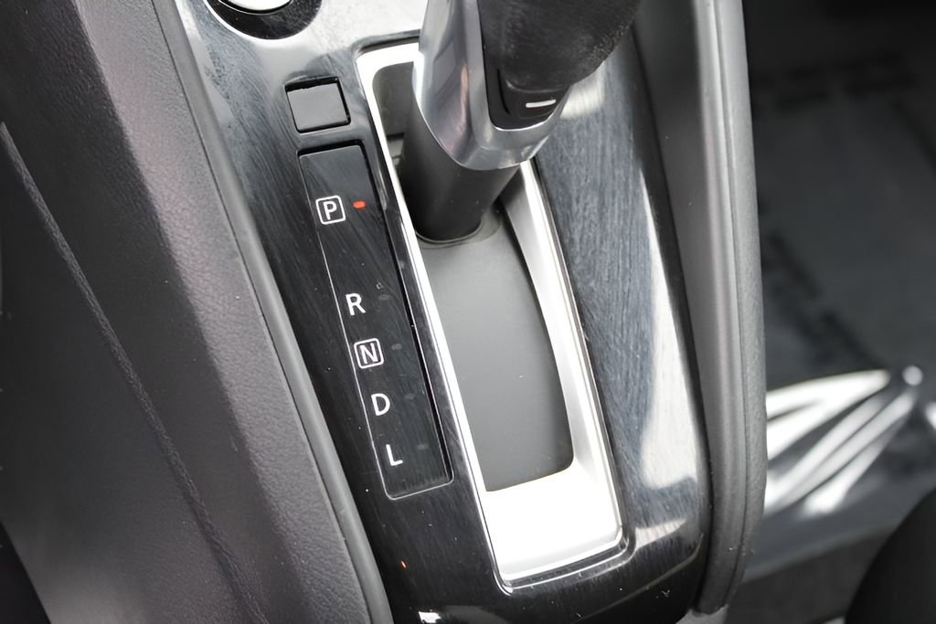 Used 2021 Nissan Versa SV image 14