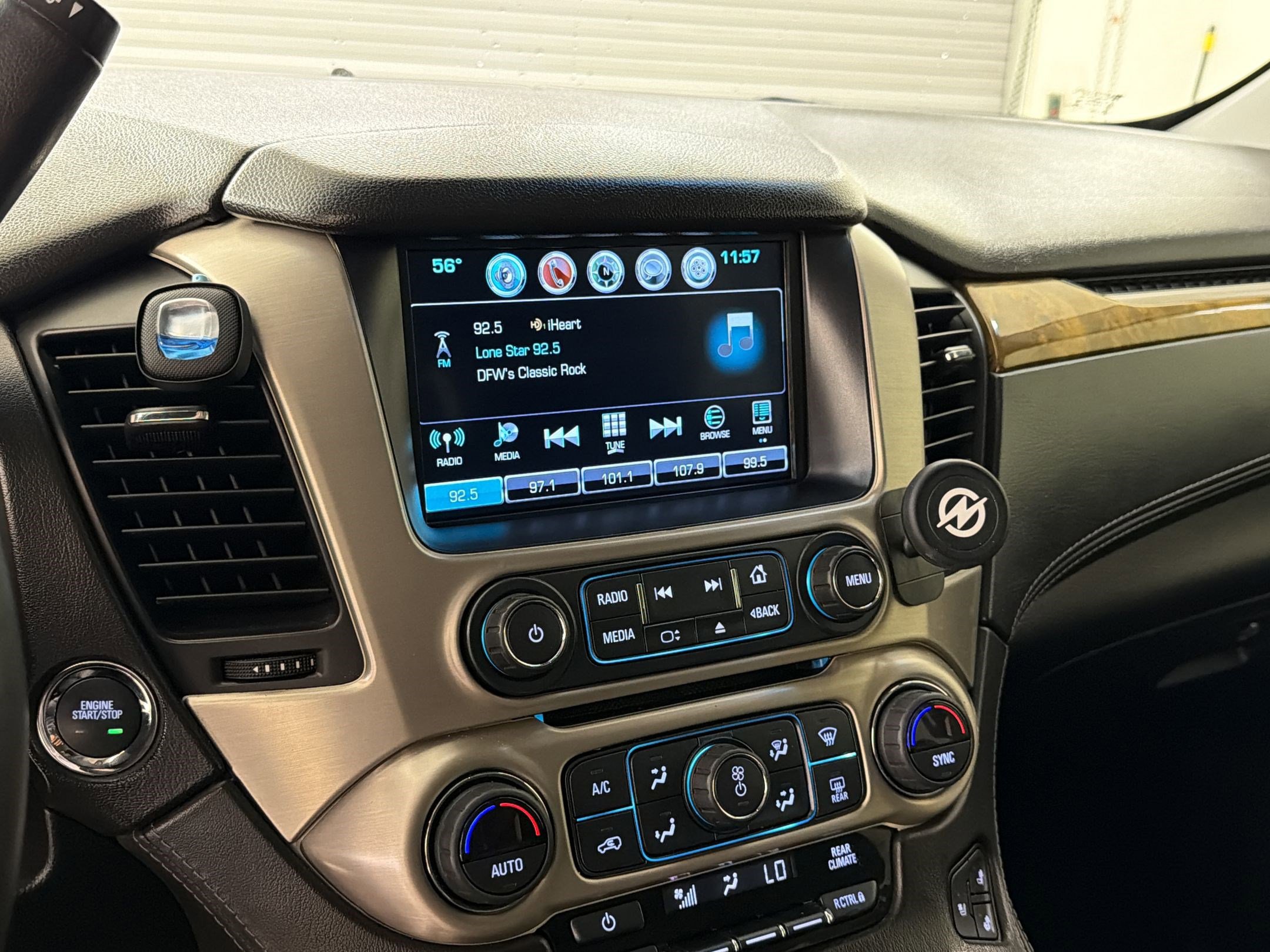 Used 2017 GMC Yukon Denali w/ Open Road Package RWD image 24