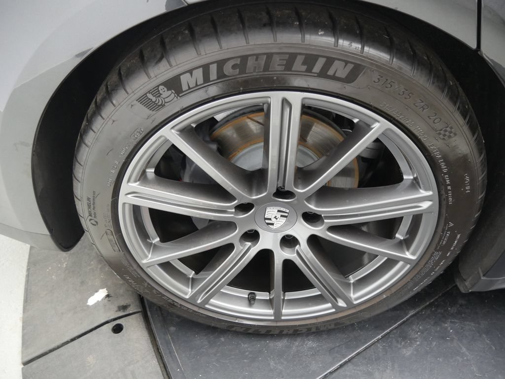 Certified 2026 Porsche Panamera 4 AWD/4WD image 16