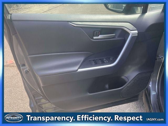Certified 2025 Toyota RAV4 XLE AWD/4WD image 14