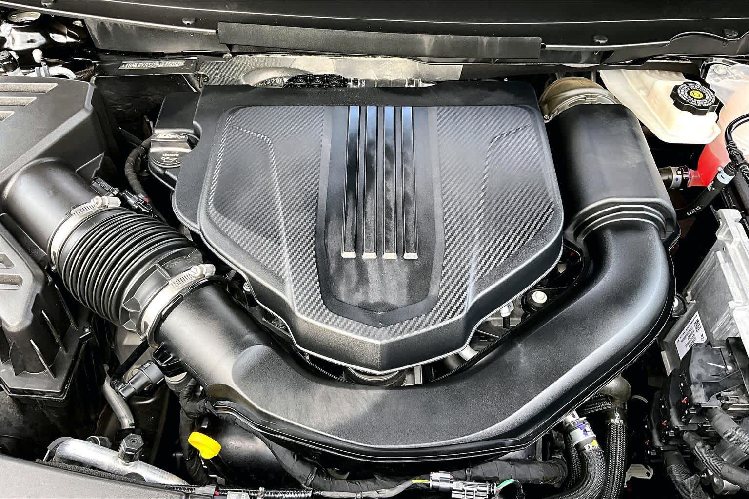 Used 2025 Chevrolet Traverse High Country w/ LPO, Floor Liner Package FWD image 32