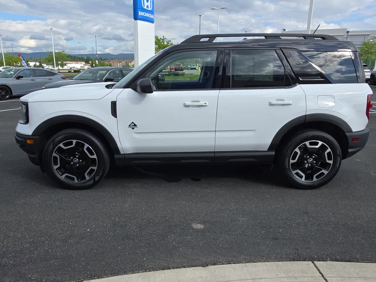Used 2022 Ford Bronco Sport Outer Banks AWD/4WD image 3
