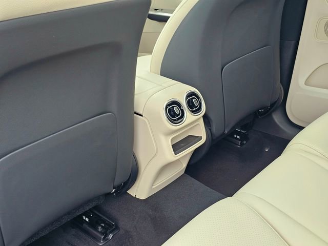 New 2026 Mercedes-Benz GLC 300 4MATIC image 23