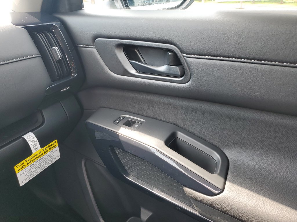New 2026 Nissan Pathfinder SV AWD/4WD image 37