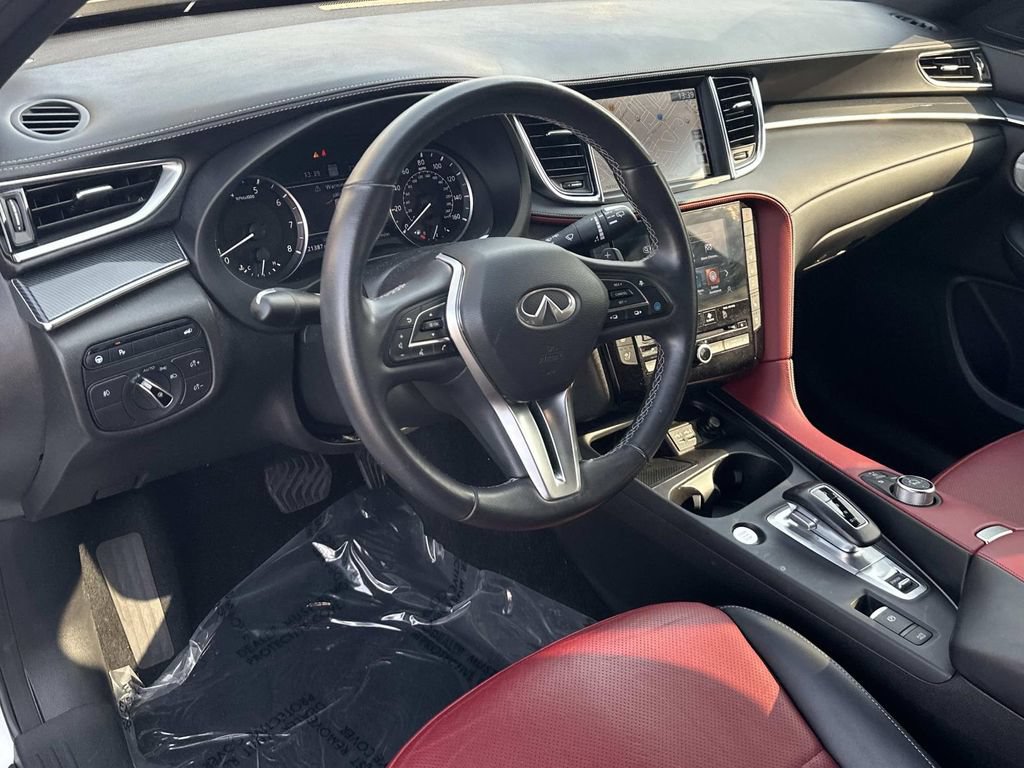 Used 2023 INFINITI QX50 Sport FWD image 2