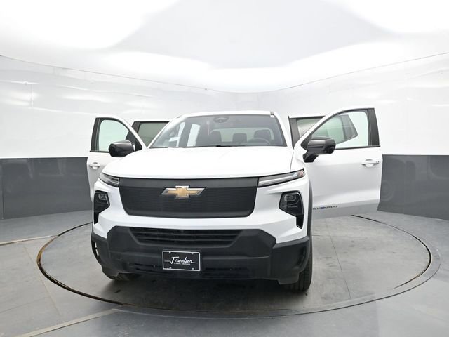 Used 2024 Chevrolet Silverado EV W/T AWD/4WD image 39