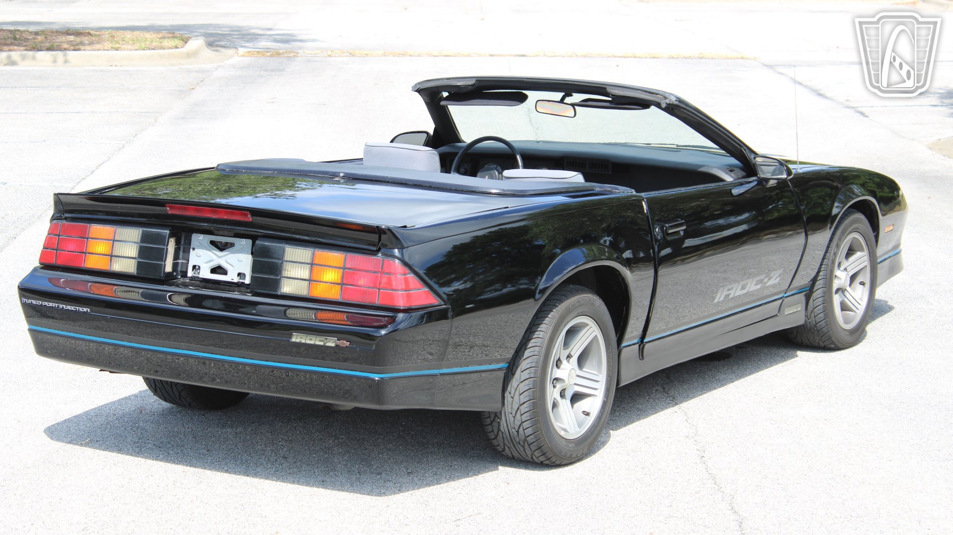 Used 1988 Chevrolet Camaro LT RWD image 10