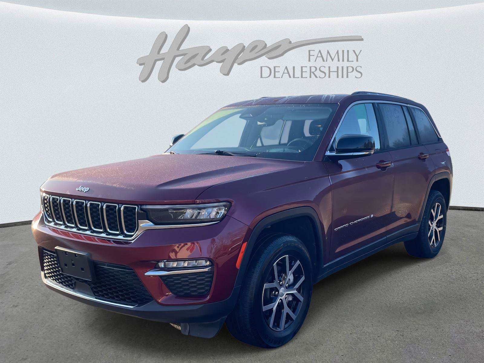Used 2023 Jeep Grand Cherokee Limited image 30