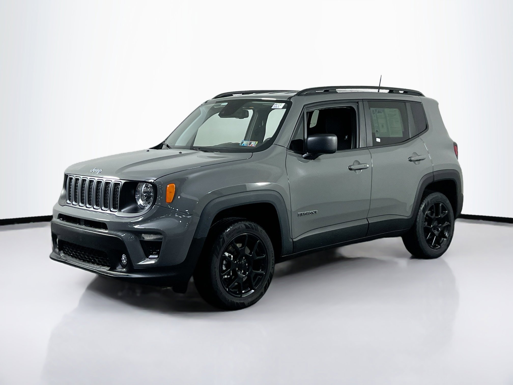 Used 2022 Jeep Renegade Latitude w/ Convenience Group AWD/4WD image 1