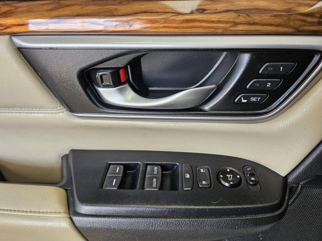 Used 2018 Honda CR-V Touring image 31