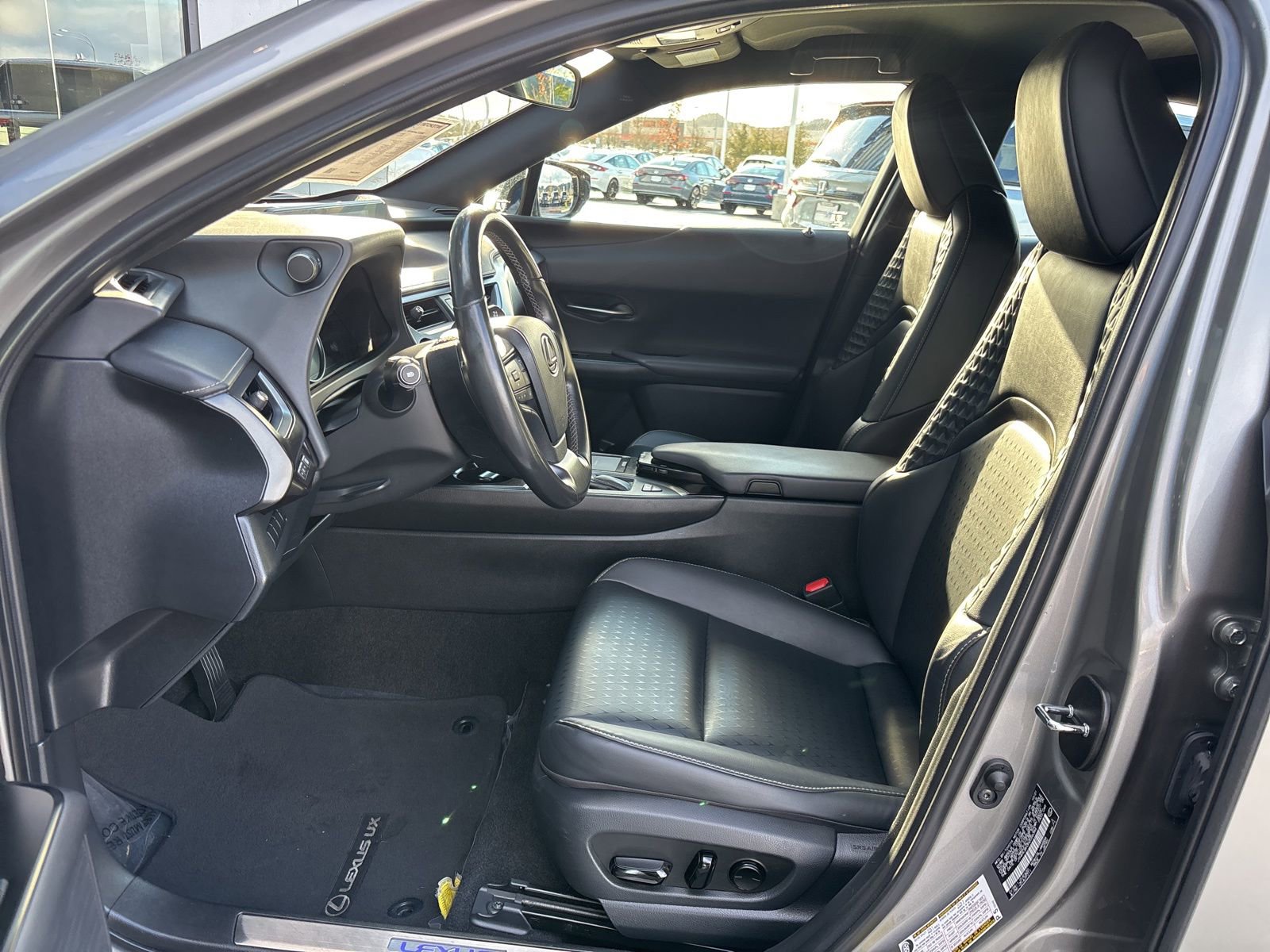 Used 2022 Lexus UX 250h w/ Accessory Package (Z2) image 10