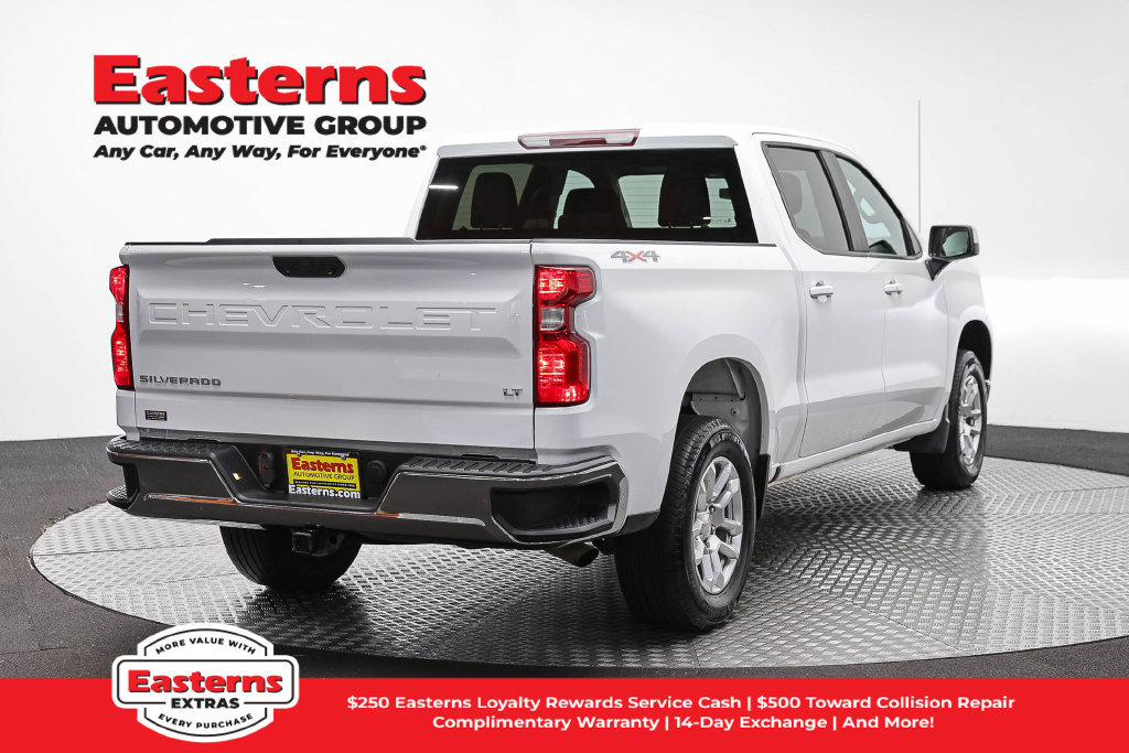 Used 2023 Chevrolet Silverado 1500 LT AWD/4WD image 6