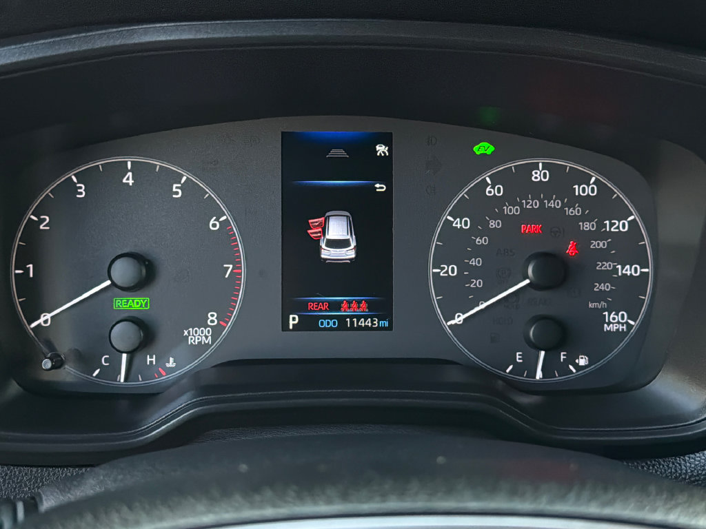 Used 2025 Toyota Corolla Cross AWD Hybrid image 23