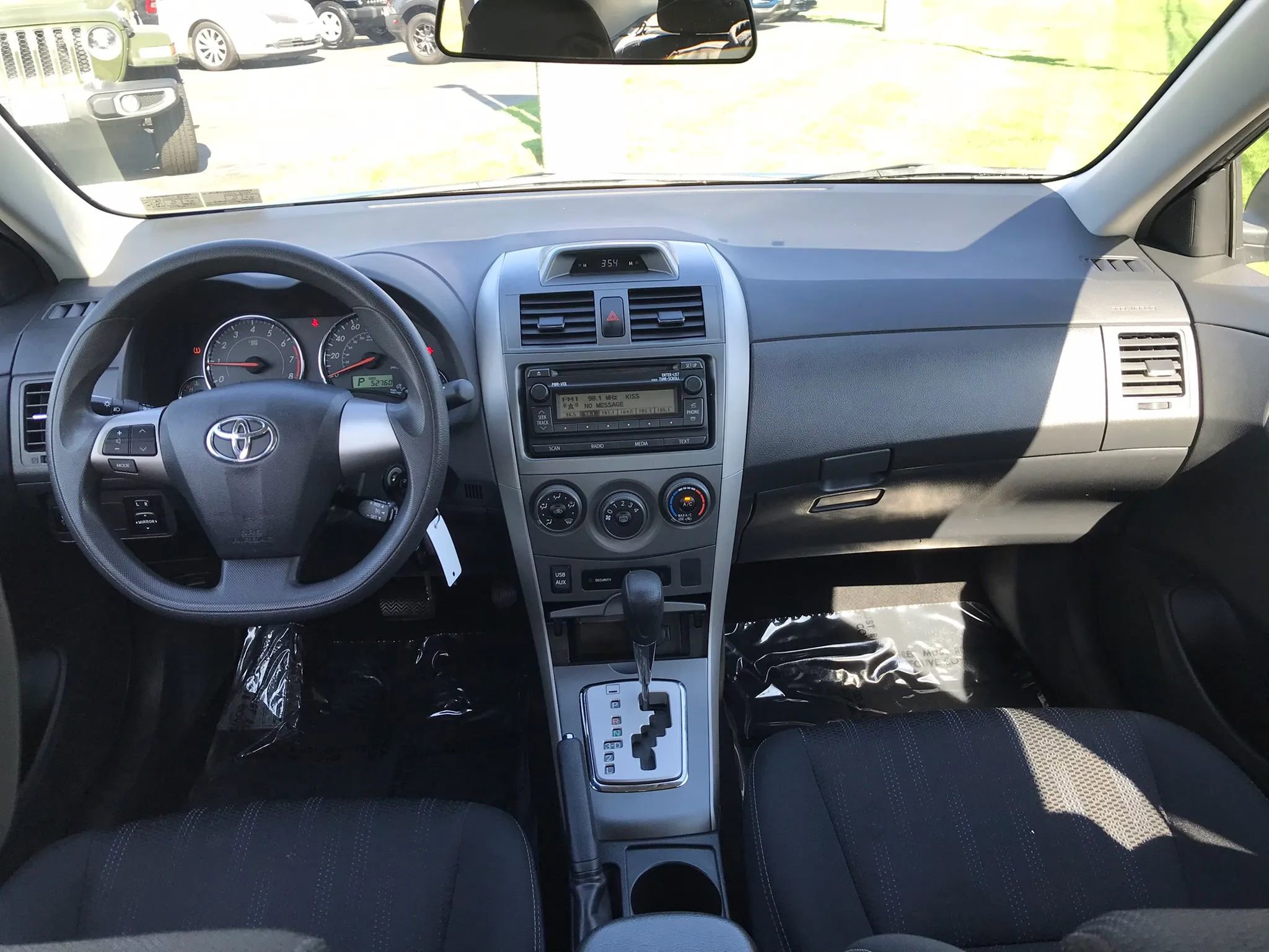 Used 2012 Toyota Corolla S image 30