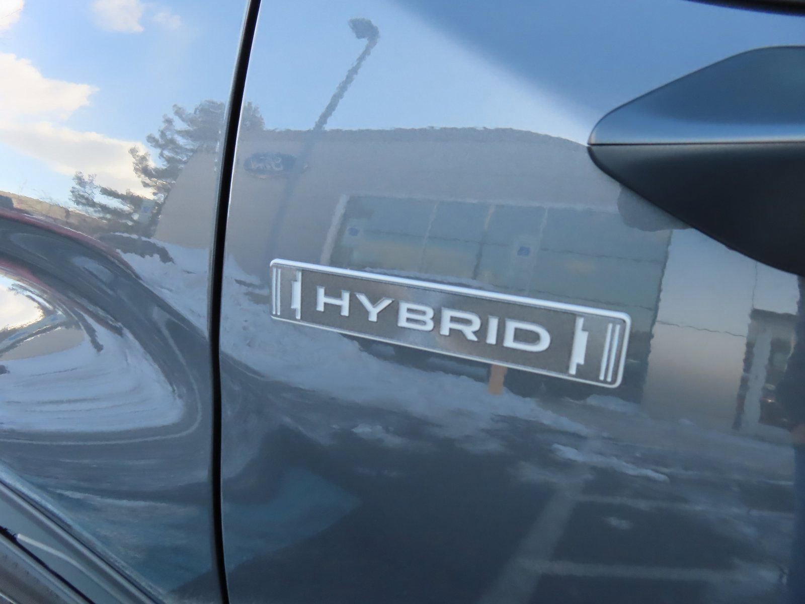 Used 2025 Subaru Forester Limited w/ Popular Package image 9