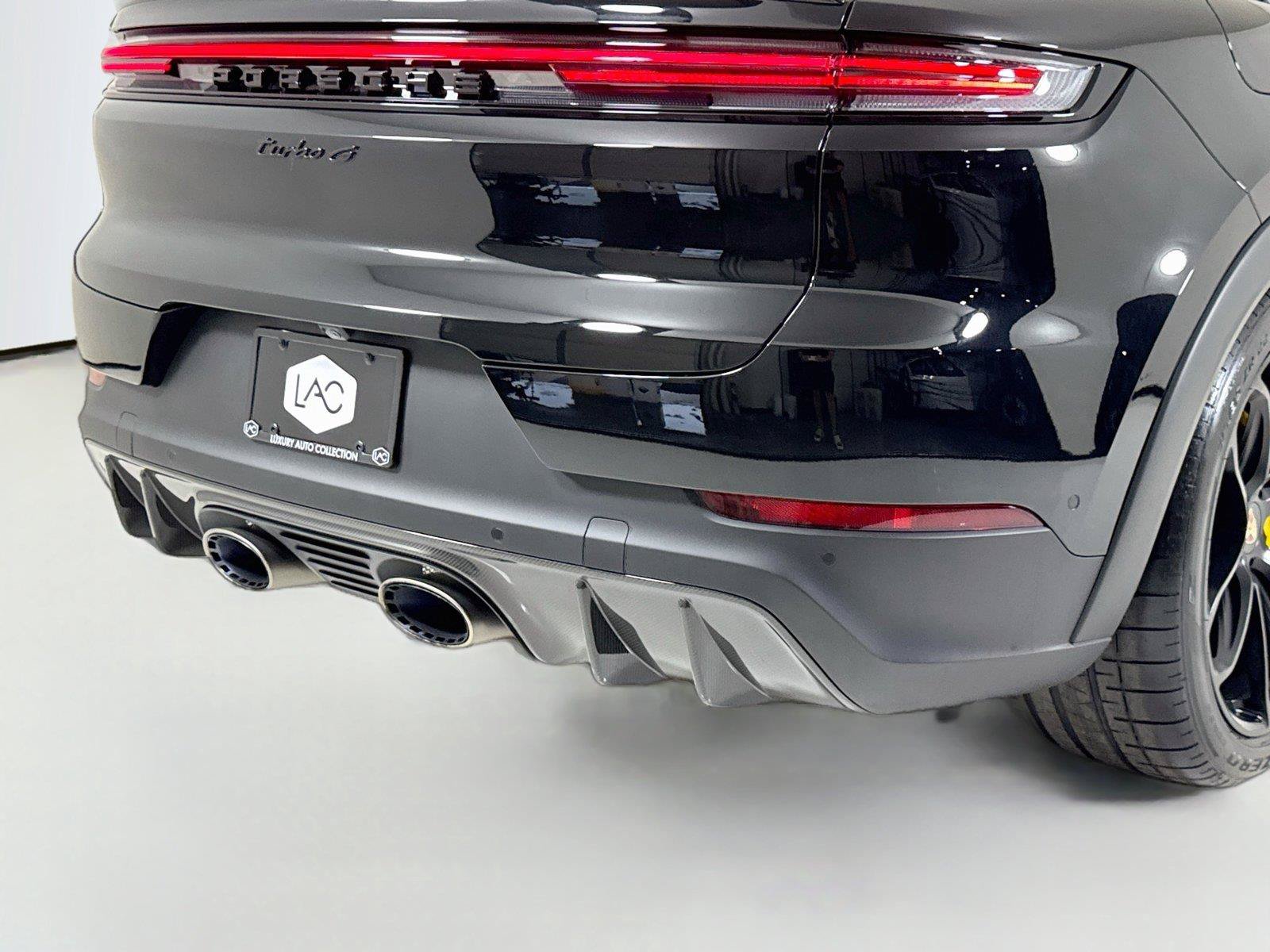 Used 2025 Porsche Cayenne Turbo GT AWD/4WD image 39