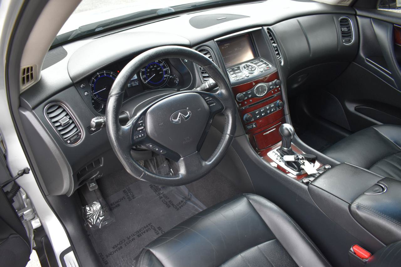 Used 2017 INFINITI QX50 2WD w/ Premium Plus Package image 10