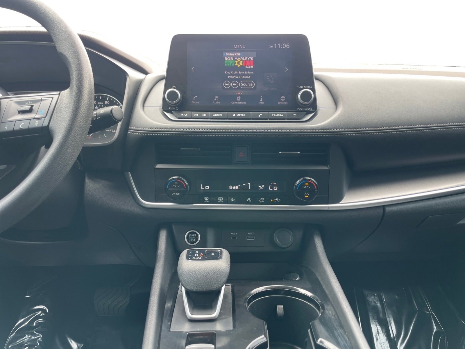 Used 2023 Nissan Rogue SV image 11