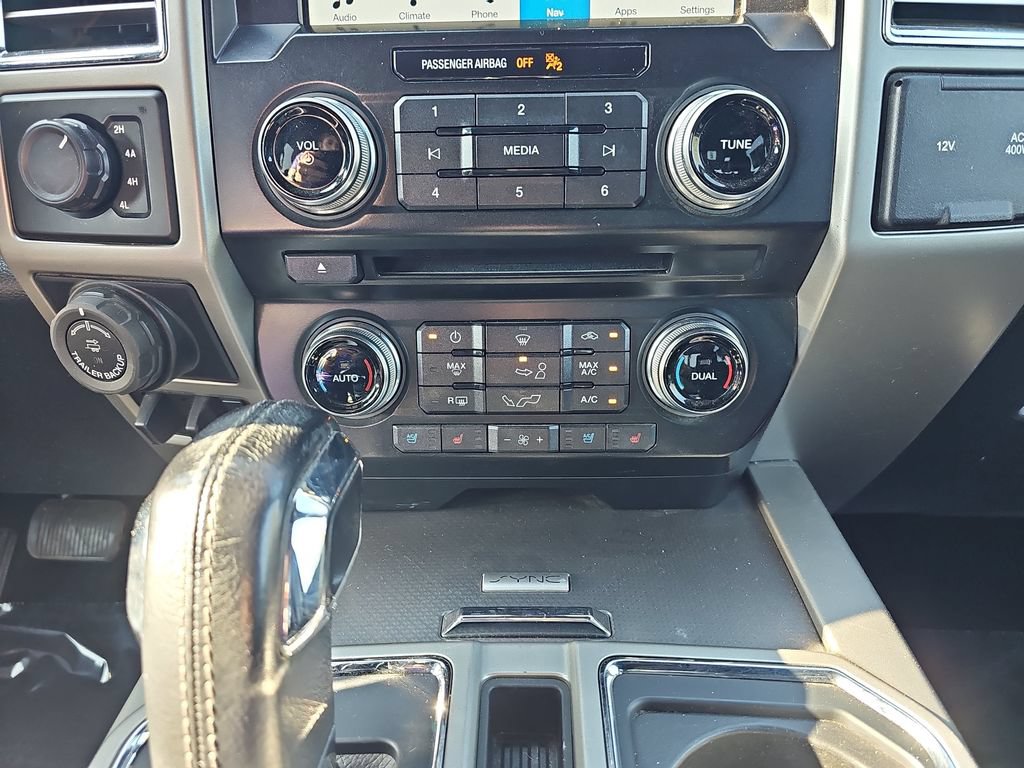 Used 2016 Ford F150 Lariat w/ Equipment Group 502A Luxury AWD/4WD image 24