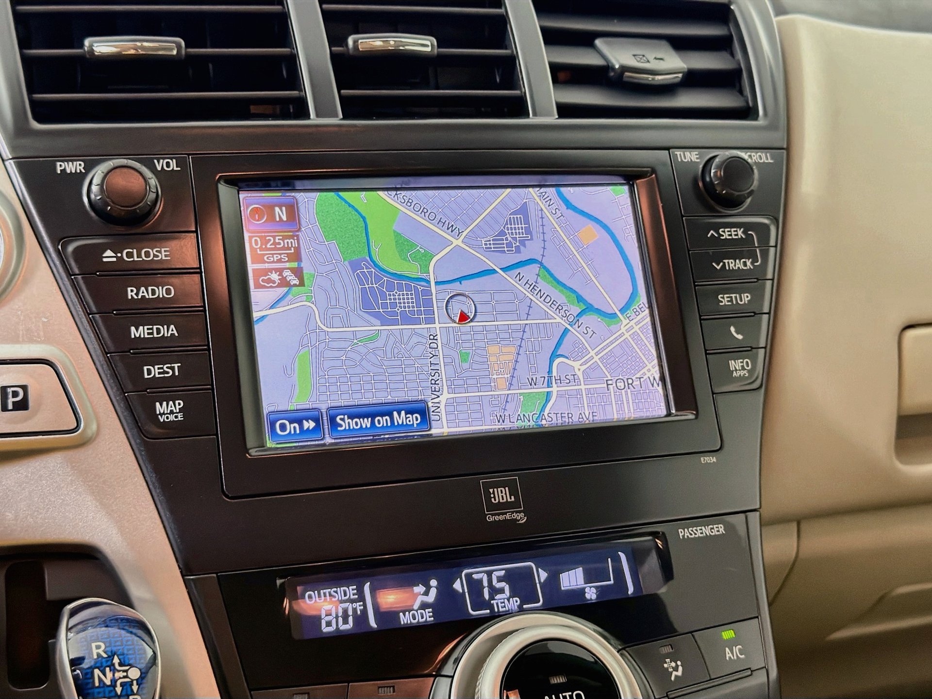Used 2014 Toyota Prius V Five FWD image 13