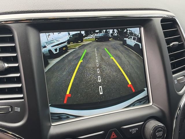 Used 2018 Jeep Grand Cherokee Altitude RWD image 25