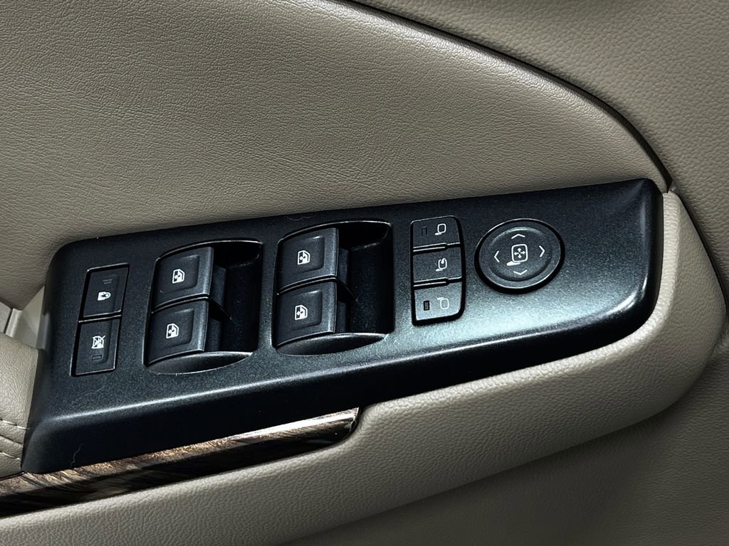 Used 2019 GMC Yukon SLT w/ Open Road Package image 17