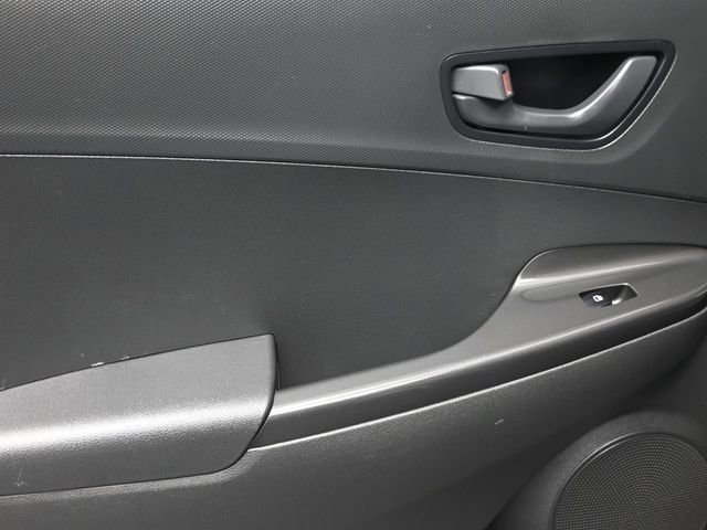 Used 2021 Hyundai Kona SEL image 13