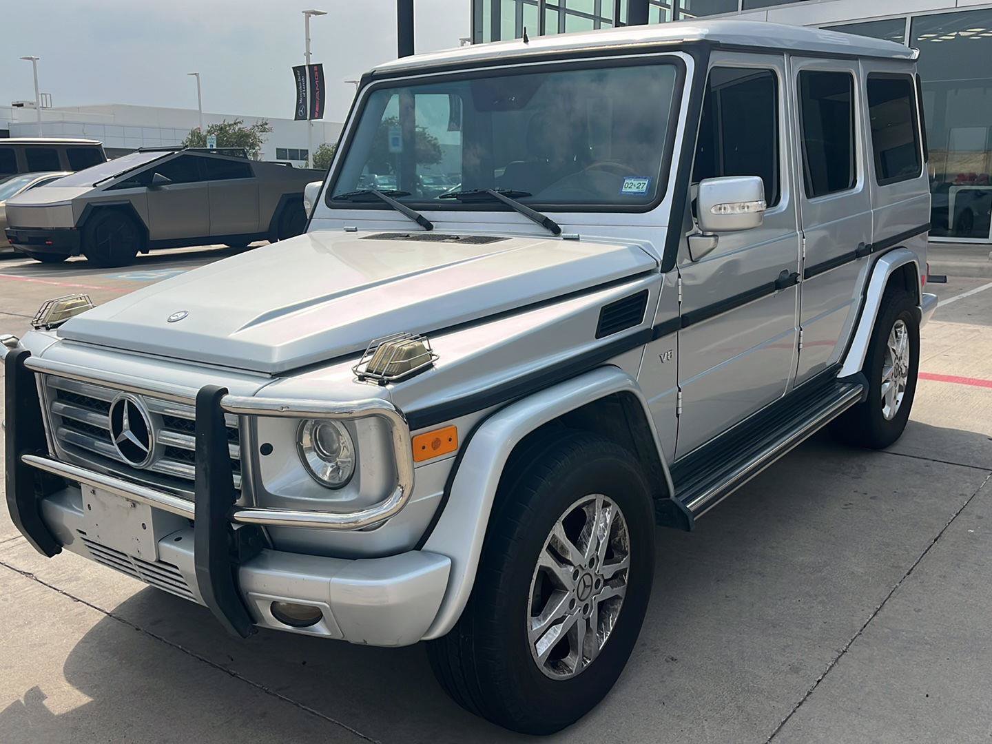 Used 2011 Mercedes-Benz G 550 image 3